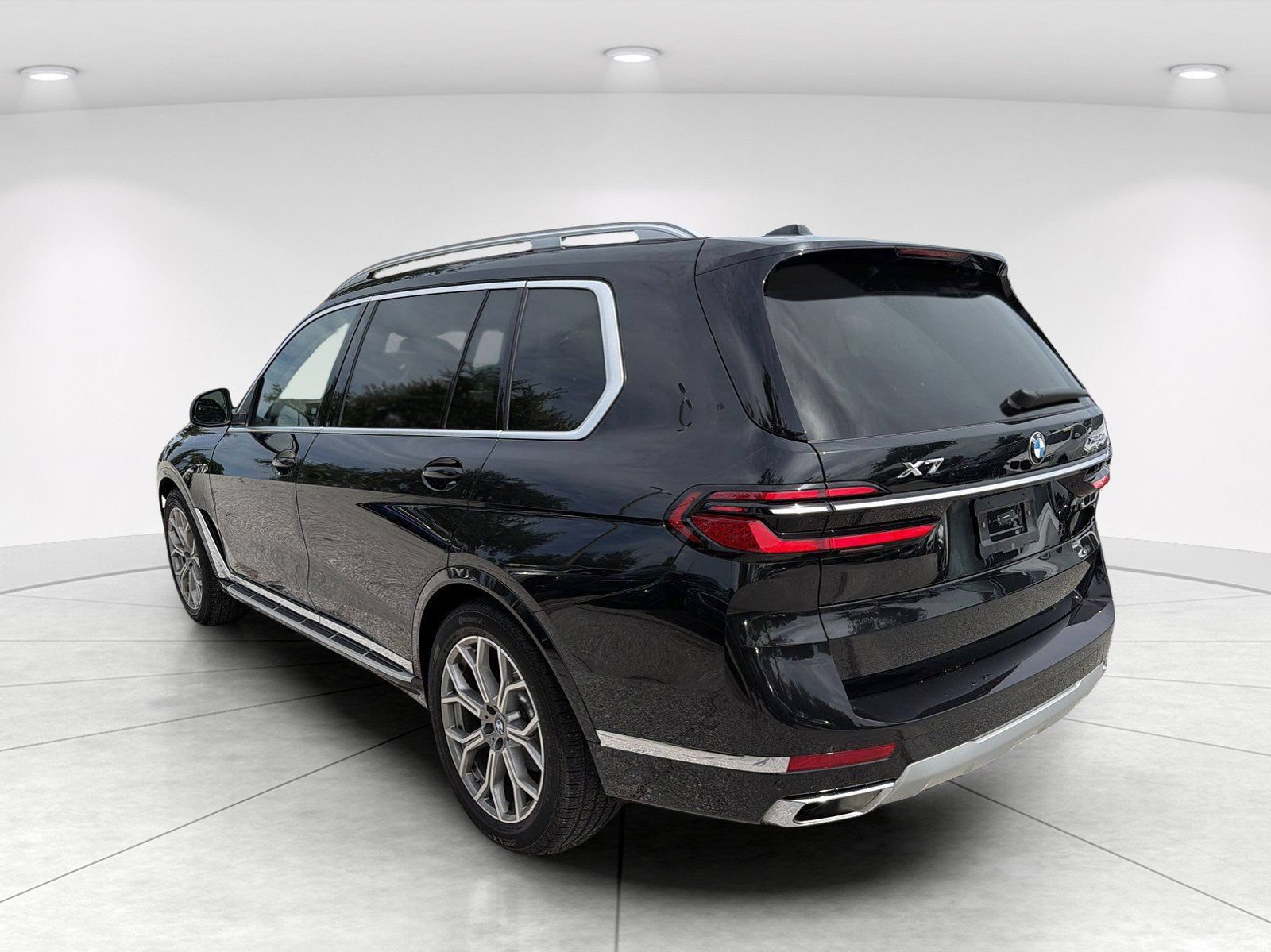 Used 2024 BMW X7 xDrive40i AWD/4WD image 6