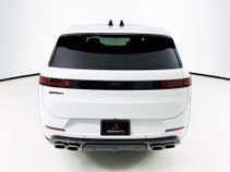 Used 2025 Land Rover Range Rover Sport Dynamic SE AWD/4WD image 6