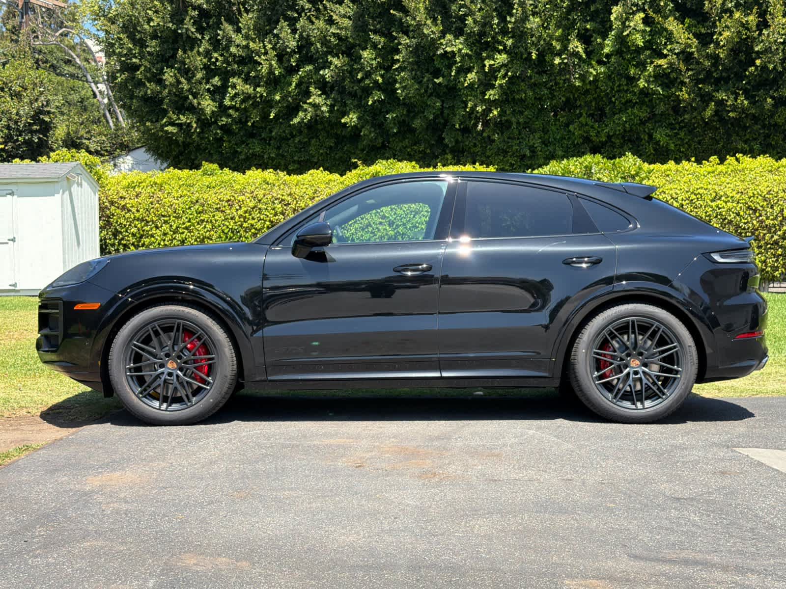 New 2026 Porsche Cayenne GTS AWD/4WD image 2