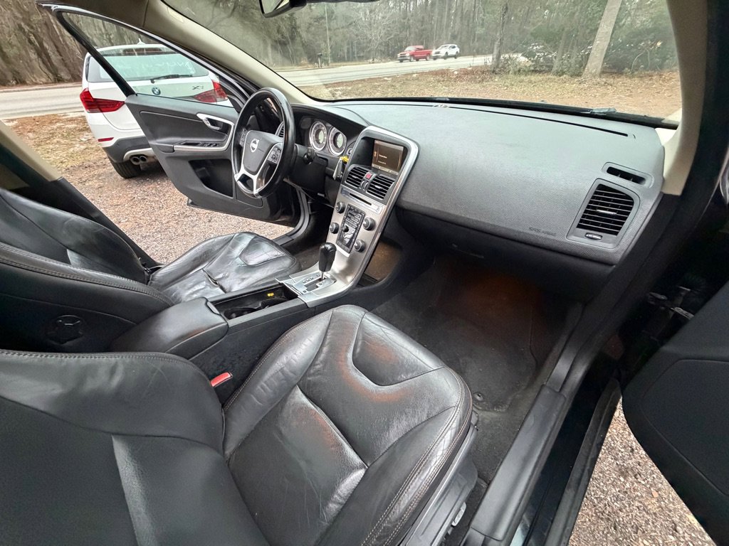Used 2012 Volvo XC60 3.2 image 23