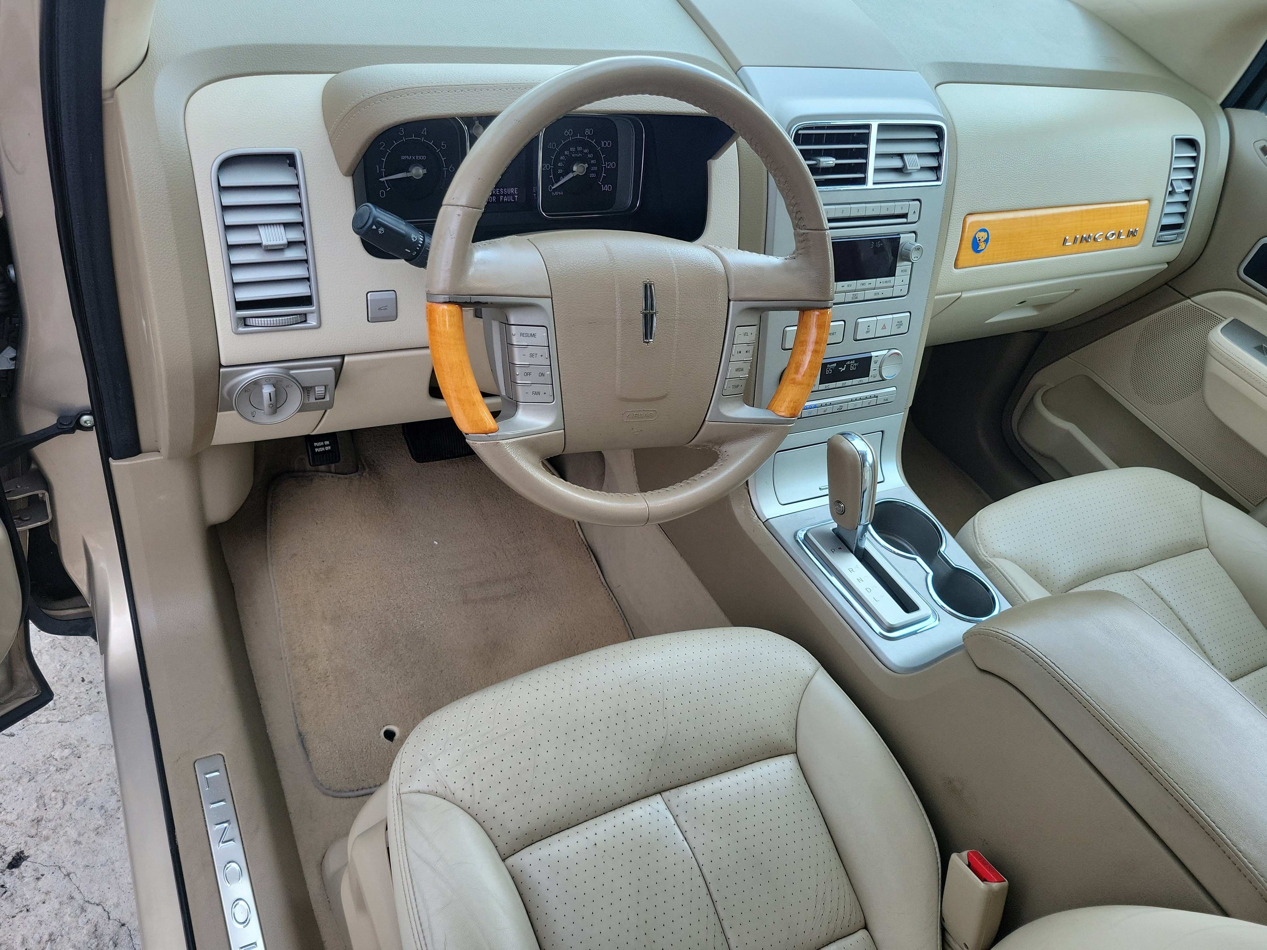 Used 2007 Lincoln MKX 2WD image 12