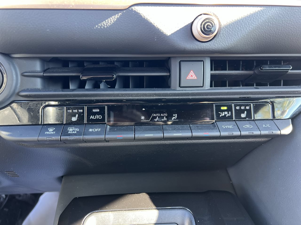 Used 2024 Toyota Crown AWD/4WD image 29