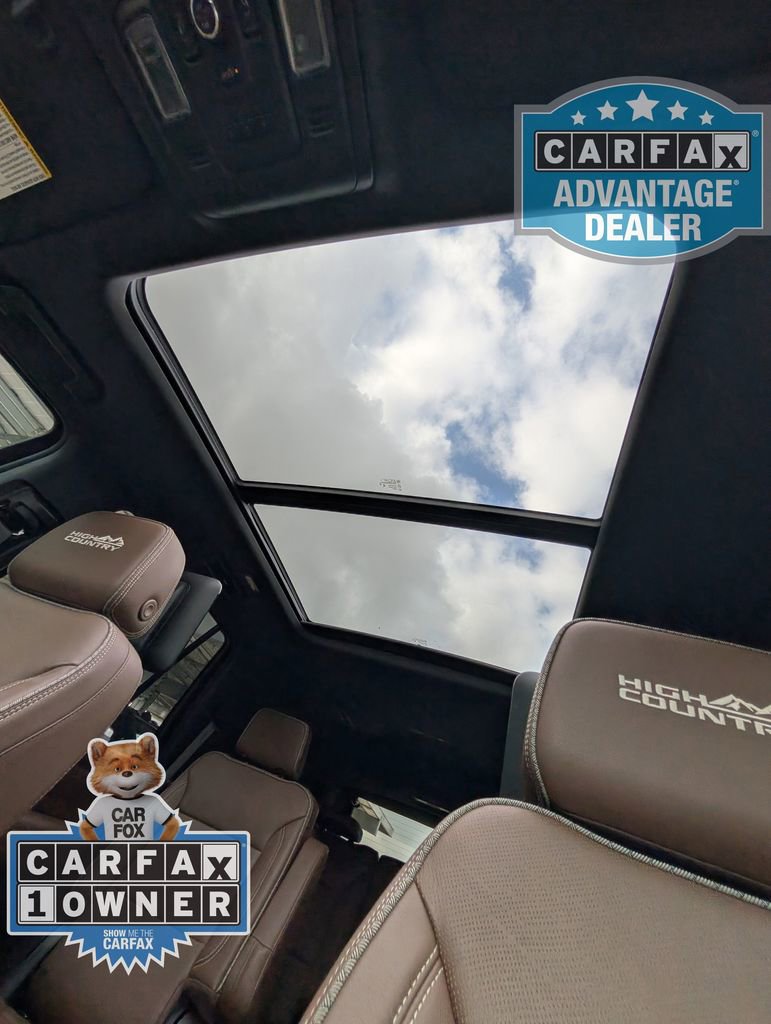 Used 2024 Chevrolet Tahoe High Country AWD/4WD image 13