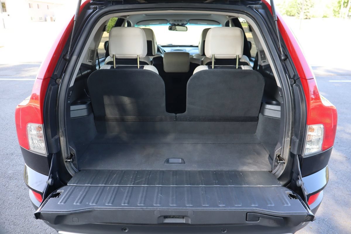 Used 2009 Volvo XC90 V8 R-Design AWD/4WD image 15