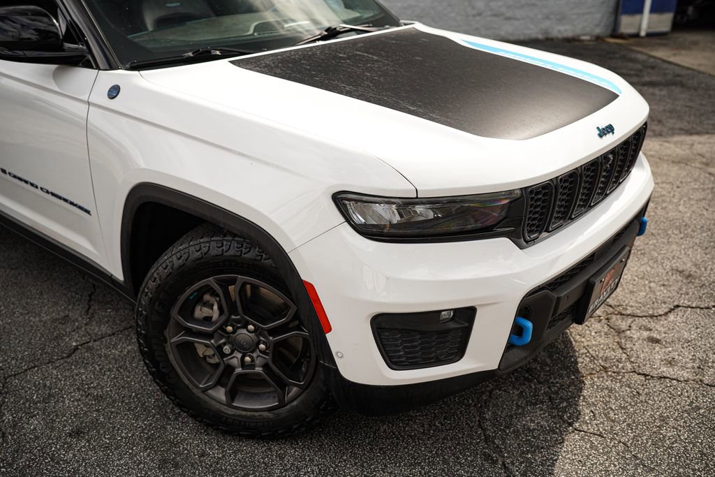 Used 2023 Jeep Grand Cherokee Trailhawk w/ Advanced Protech Group II AWD/4WD image 8