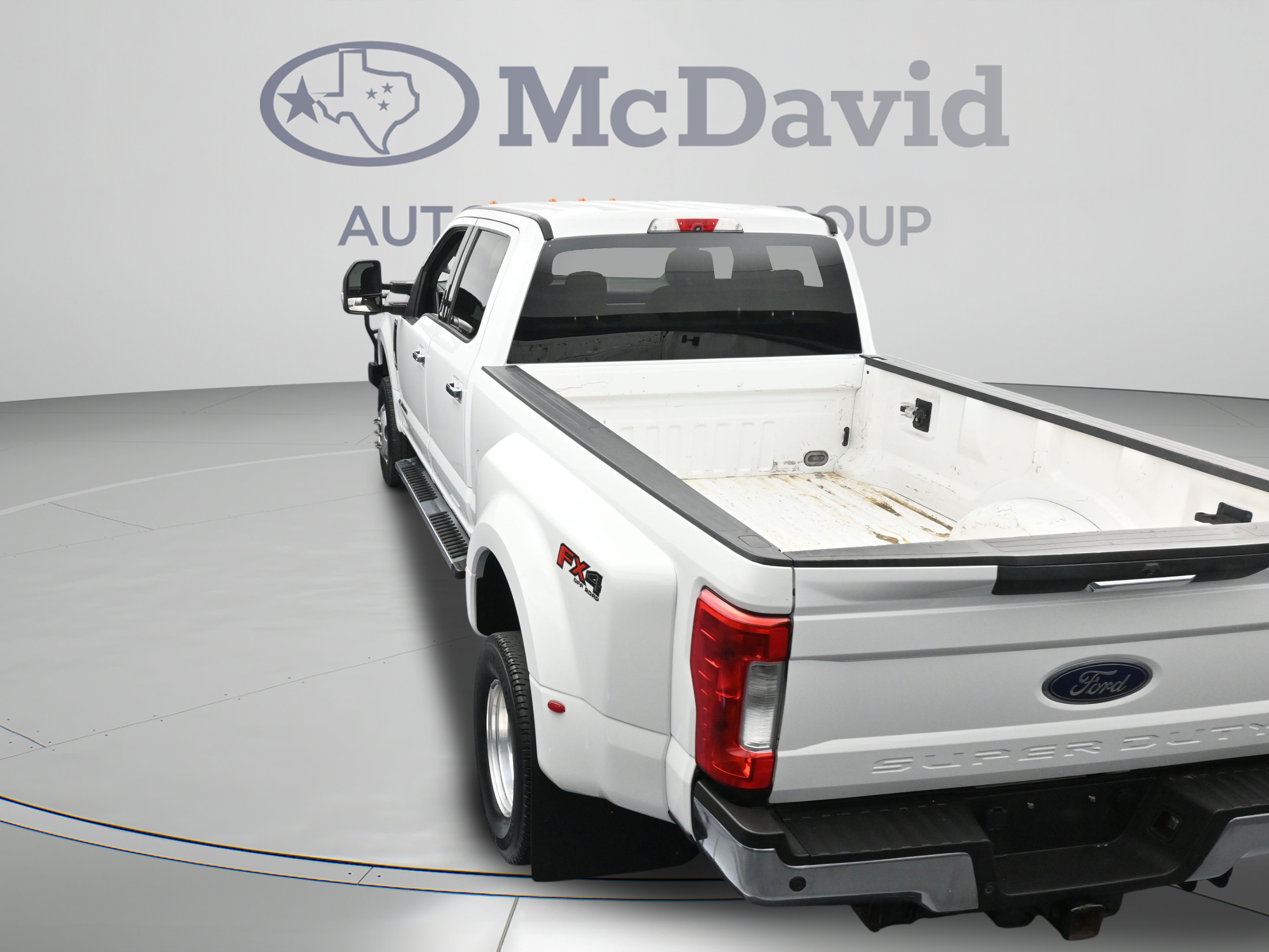 Used 2019 Ford F350 XLT w/ XLT Premium Package AWD/4WD image 37