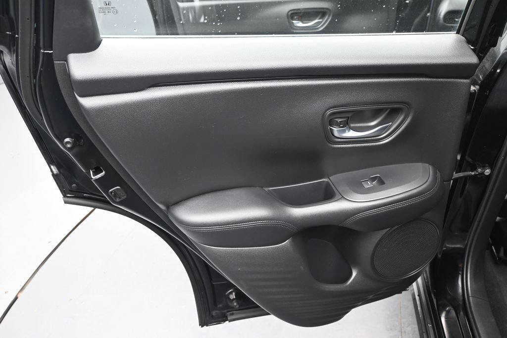Used 2023 Honda HR-V LX image 13