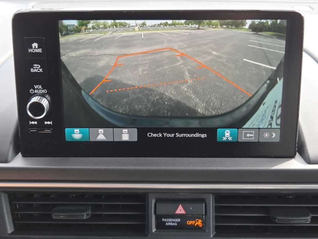 Certified 2025 Honda Pilot Touring image 16