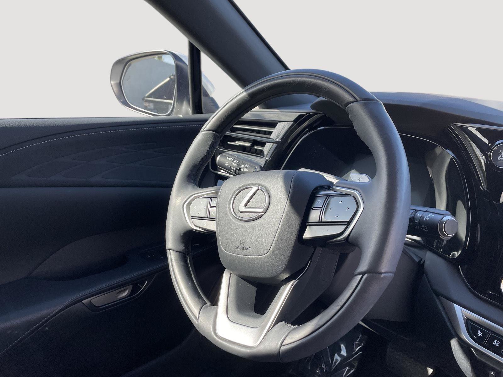Used 2023 Lexus RX 350 AWD w/ Cold Area Package image 6