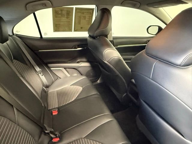 Used 2022 Toyota Camry SE image 43