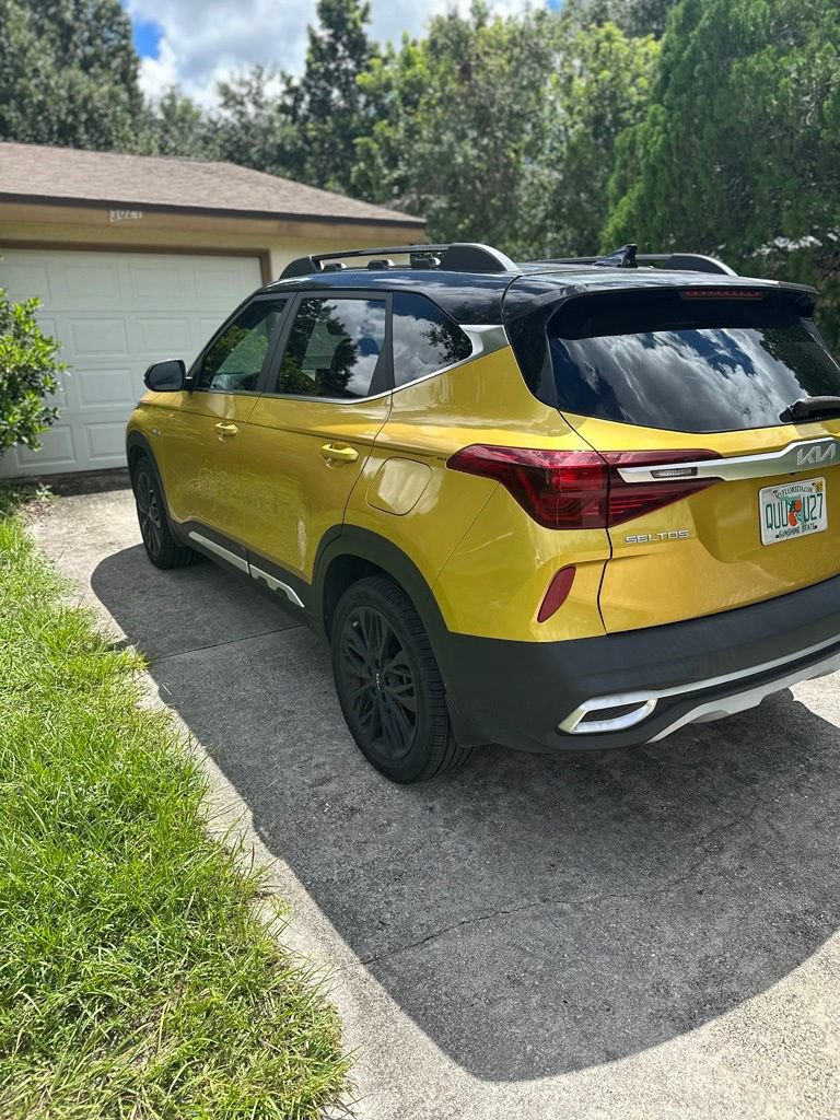 Certified 2022 Kia Seltos Nightfall Edition AWD/4WD image 6
