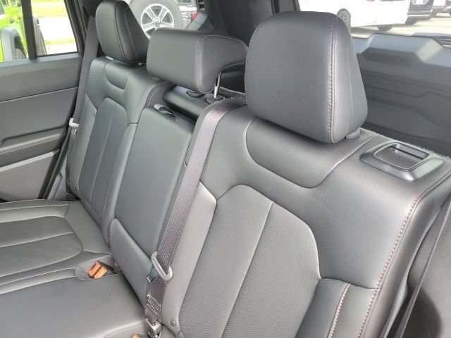 Used 2026 Jeep Cherokee Limited AWD/4WD image 11