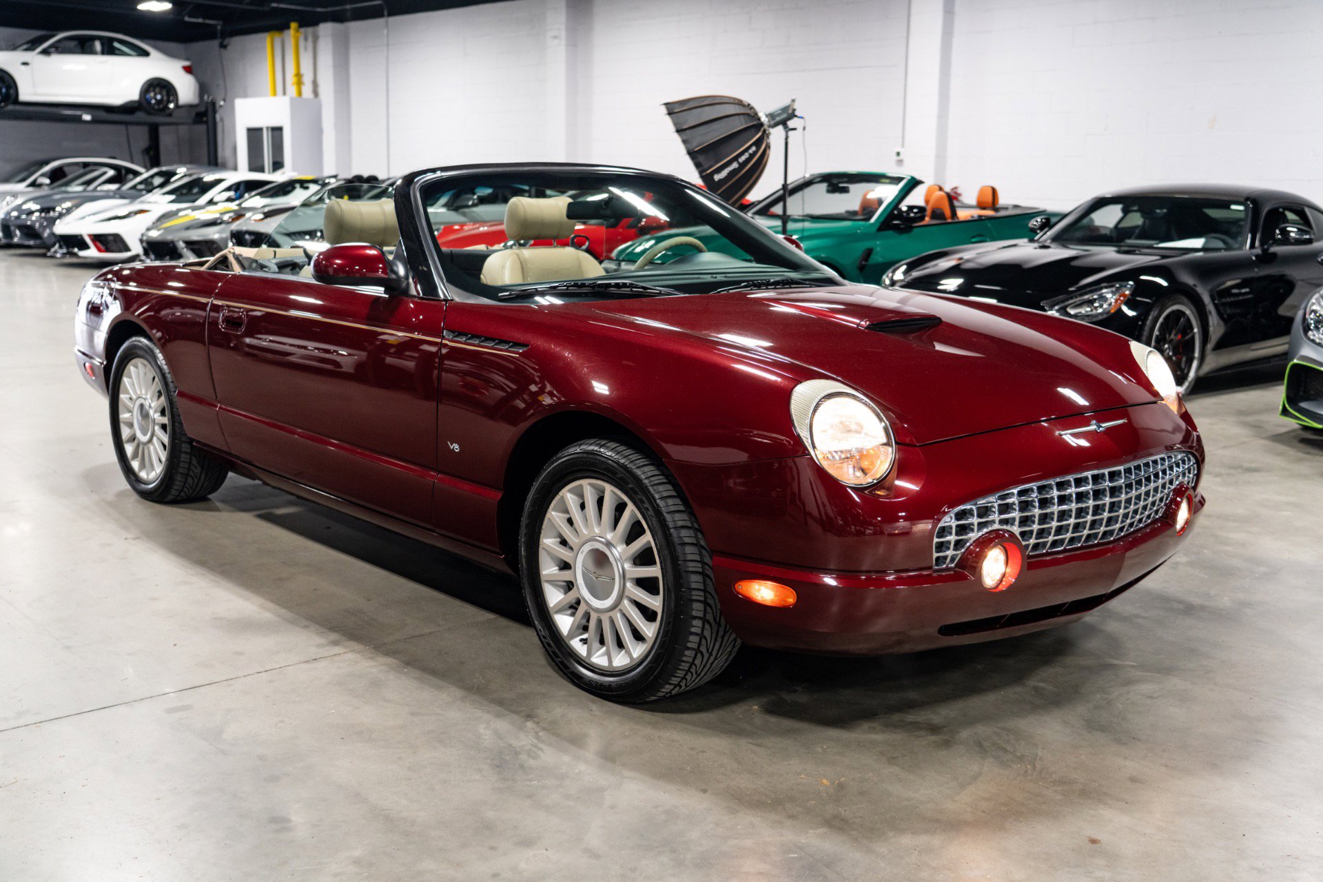 Used 2004 Ford Thunderbird Deluxe image 7