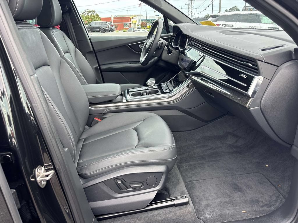 Used 2025 Audi Q7 2.0T Premium Plus AWD/4WD image 20