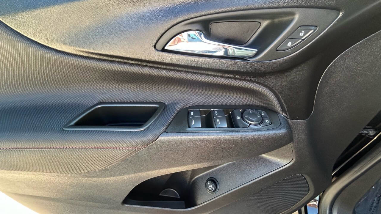 Used 2024 Chevrolet Equinox RS w/ RS Leather Package image 17