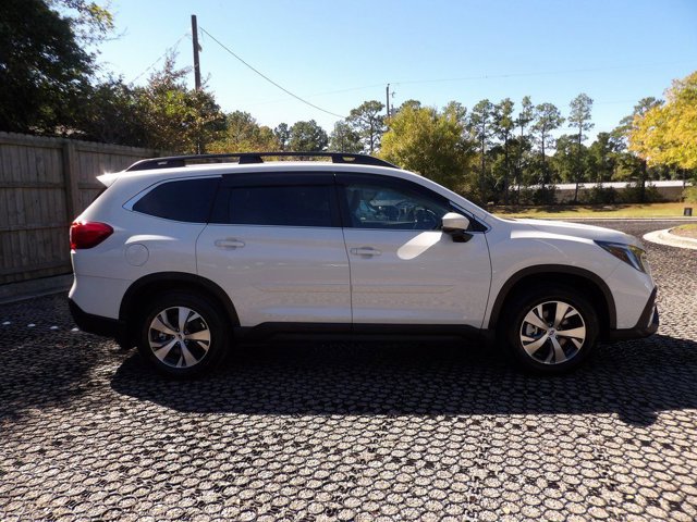 Certified 2025 Subaru Ascent Premium w/ Premium Package image 4