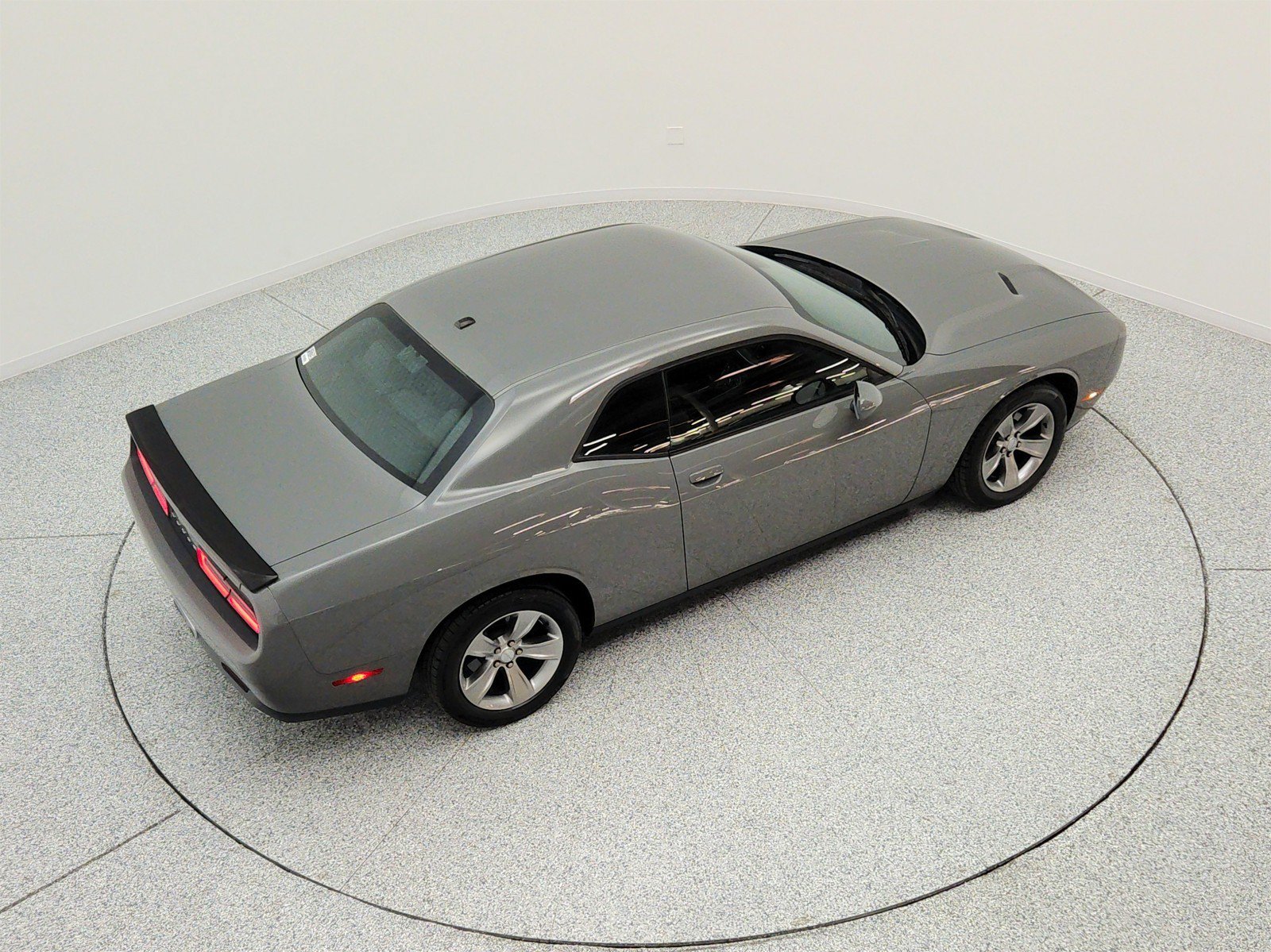 Used 2019 Dodge Challenger SXT RWD image 26