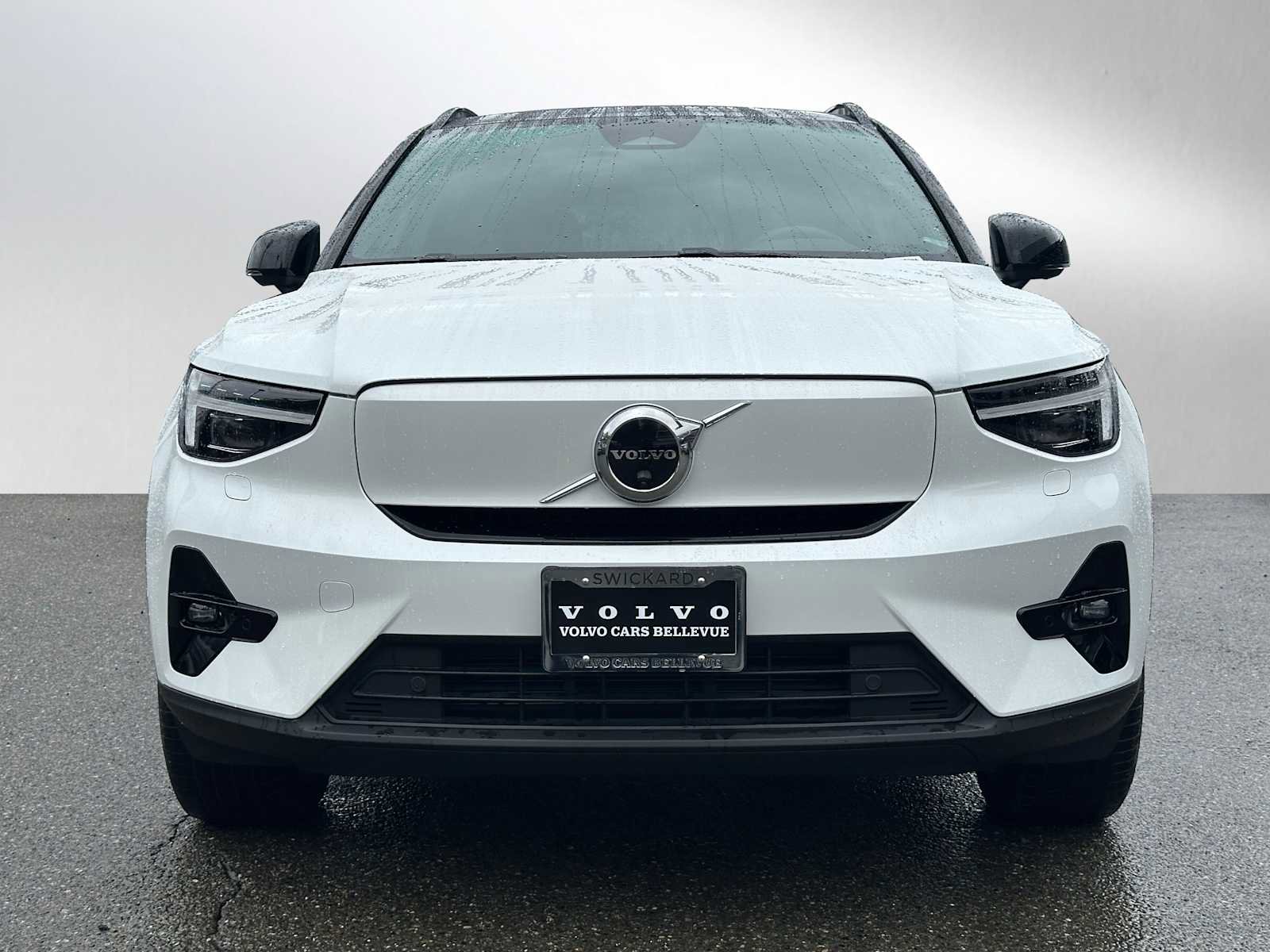 Certified 2023 Volvo XC40 Recharge Ultimate w/ Protection Package Premier AWD/4WD image 9