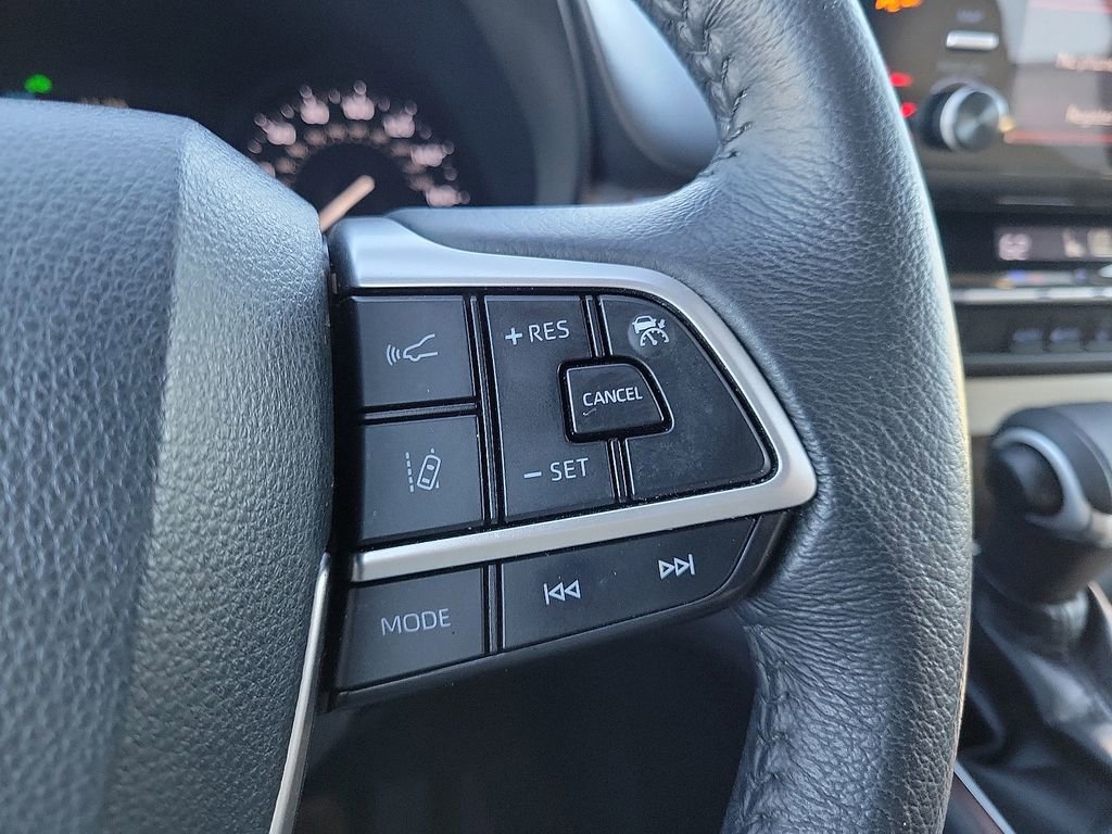 Used 2022 Toyota Sienna XLE image 20