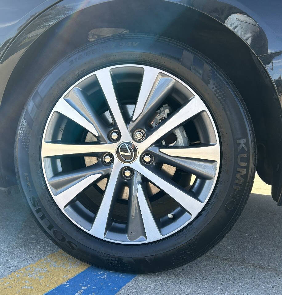 Used 2021 Lexus ES 300h w/ Accessory Package 2 image 45