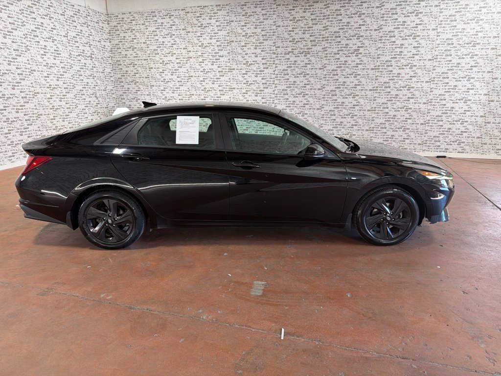Used 2021 Hyundai Elantra SEL FWD image 8