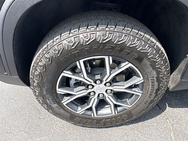 Used 2024 GMC Acadia AT4 w/ LPO, Floor Liner Package AWD/4WD image 31