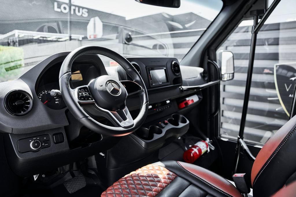 Used 2019 Mercedes-Benz Sprinter 3500 image 2