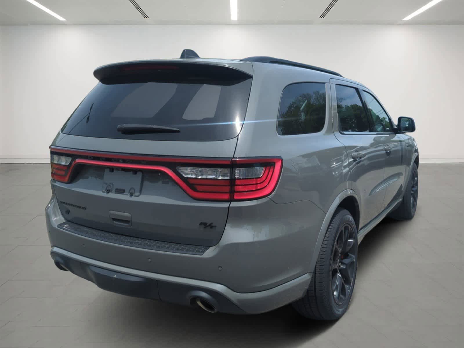 Used 2023 Dodge Durango R/T w/ Tow 'N Go Package AWD/4WD image 6