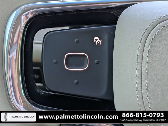 Used 2024 Lincoln Nautilus Reserve w/ Equipment Group 202A AWD/4WD image 27
