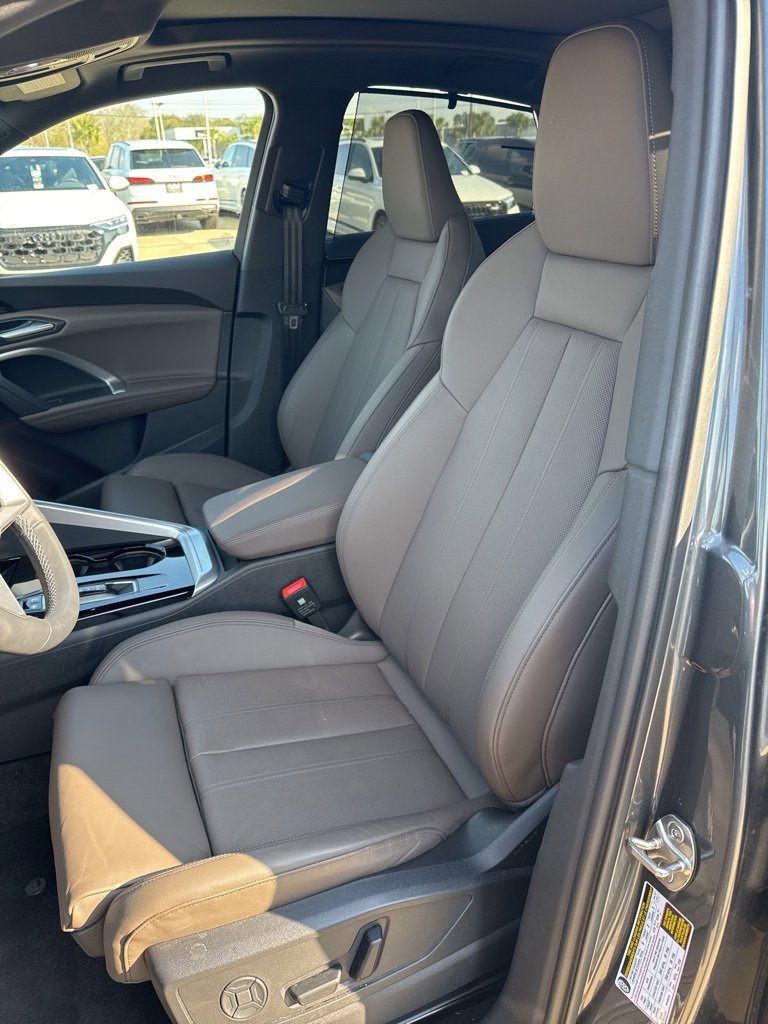 Used 2025 Audi Q5 Premium Plus w/ Premium Plus image 8