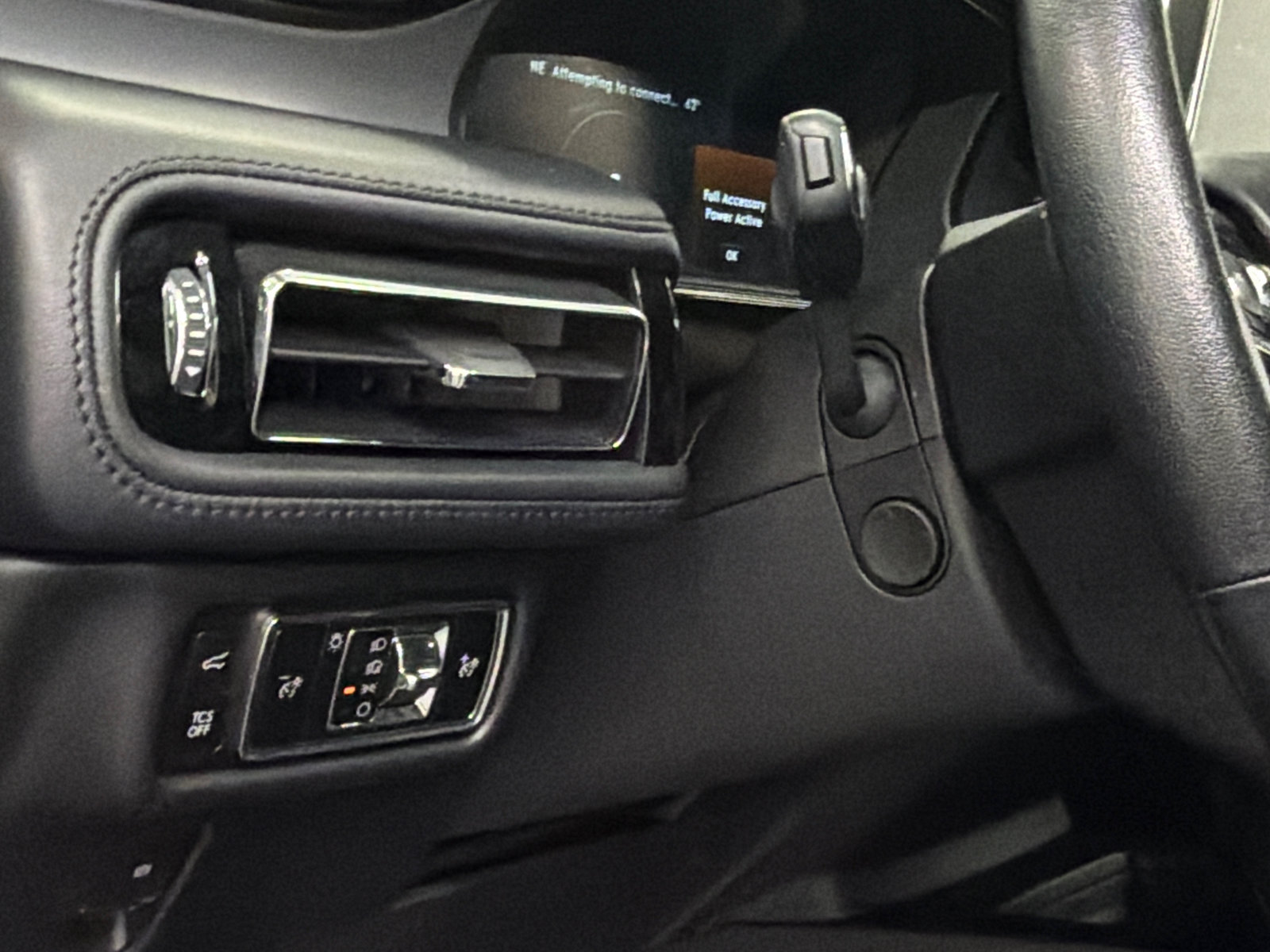 Certified 2023 Lincoln Nautilus AWD w/ Premium Package image 18