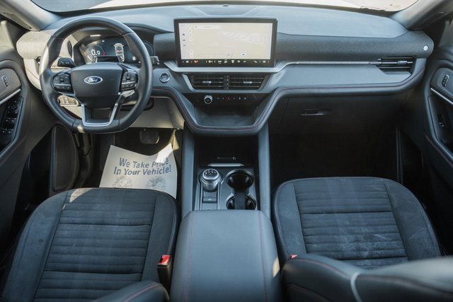 Used 2025 Ford Explorer ST-Line w/ ST-Line Street Pack image 22