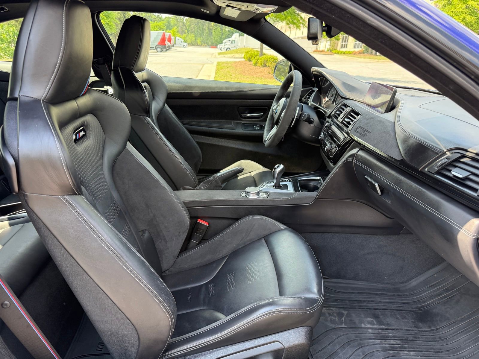 Used 2019 BMW M4 CS w/ Executive Package RWD image 32