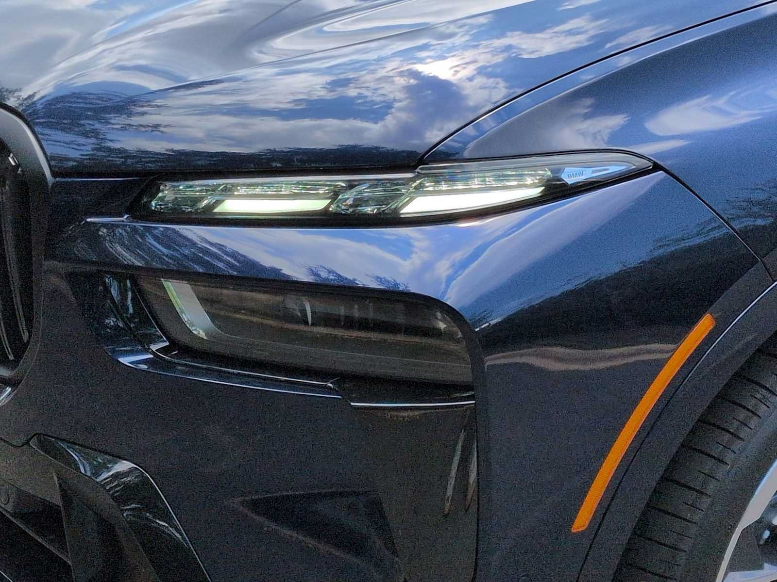 New 2027 BMW X7 M60i AWD/4WD image 11