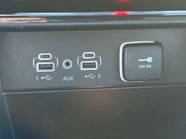 Used 2025 Jeep Grand Cherokee Laredo X w/ Trailer Tow Package image 25