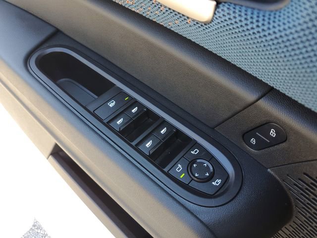 Used 2025 MINI Cooper Countryman S w/ Comfort Package Max image 30