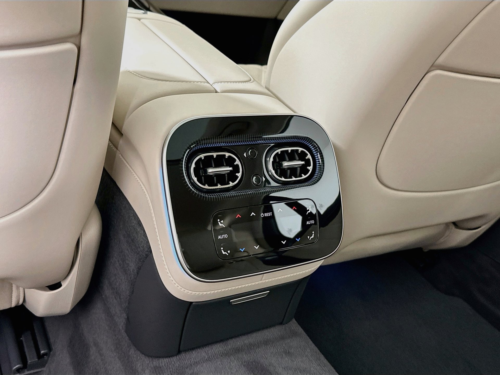 New 2027 Mercedes-Benz S 580 4MATIC Sedan image 29