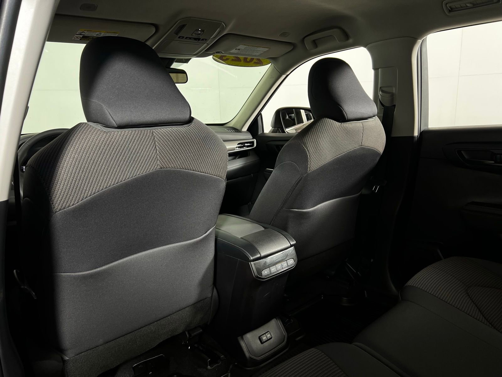 Certified 2023 Toyota Highlander LE image 21