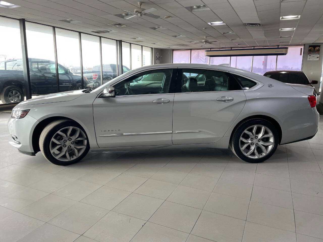 Used 2019 Chevrolet Impala Premier image 4