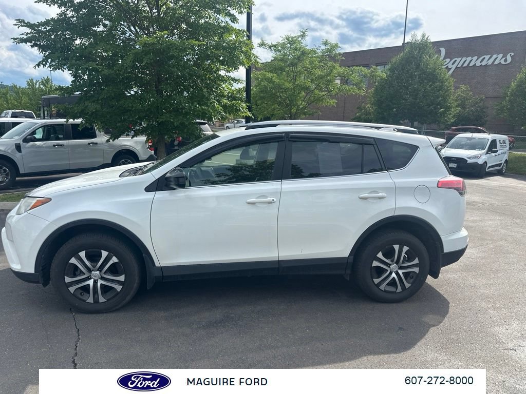 Used 2017 Toyota RAV4 LE w/ All Weather Liner Package AWD/4WD image 9