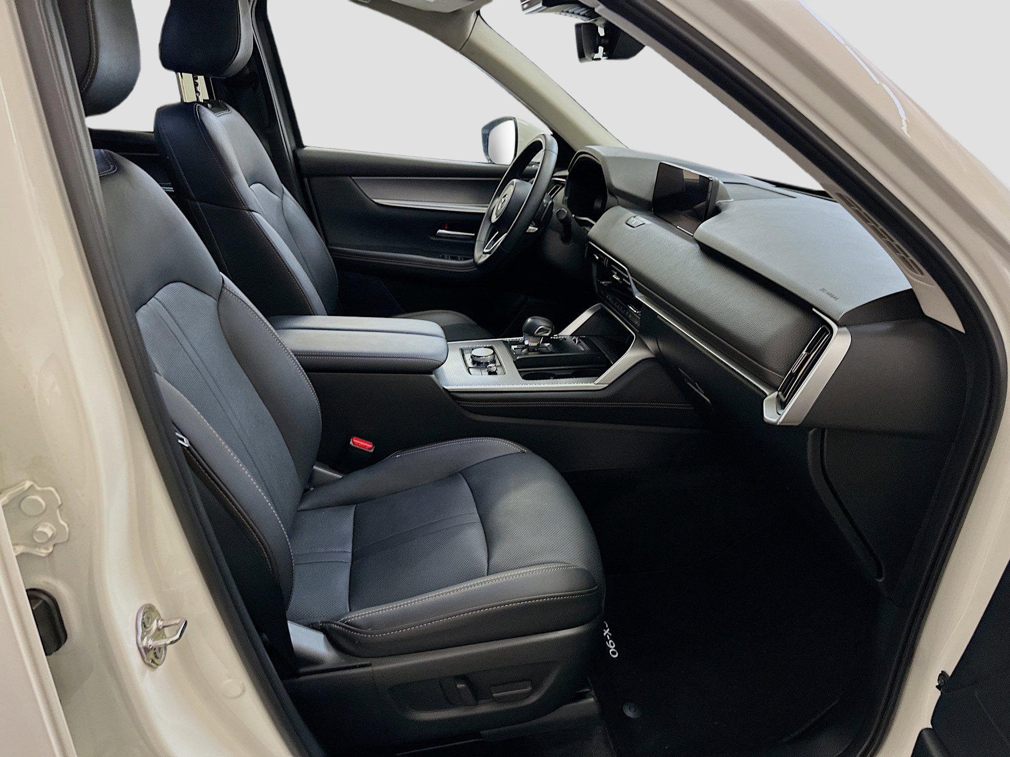 Used 2024 MAZDA CX-90 Plug-In Hybrid w/ Preferred image 35