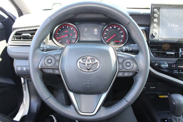 Used 2023 Toyota Camry XSE image 16