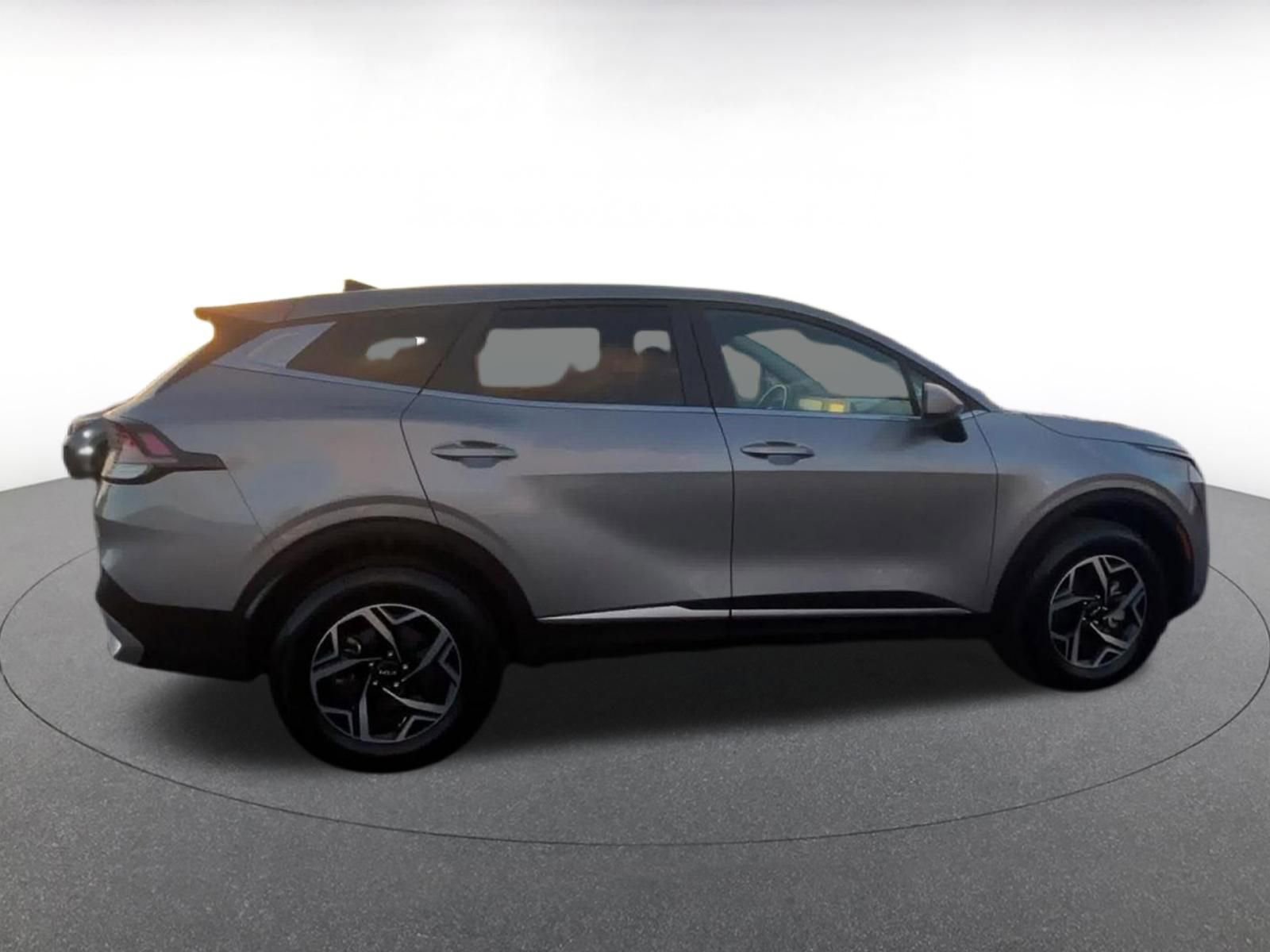 Used 2025 Kia Sportage LX image 16