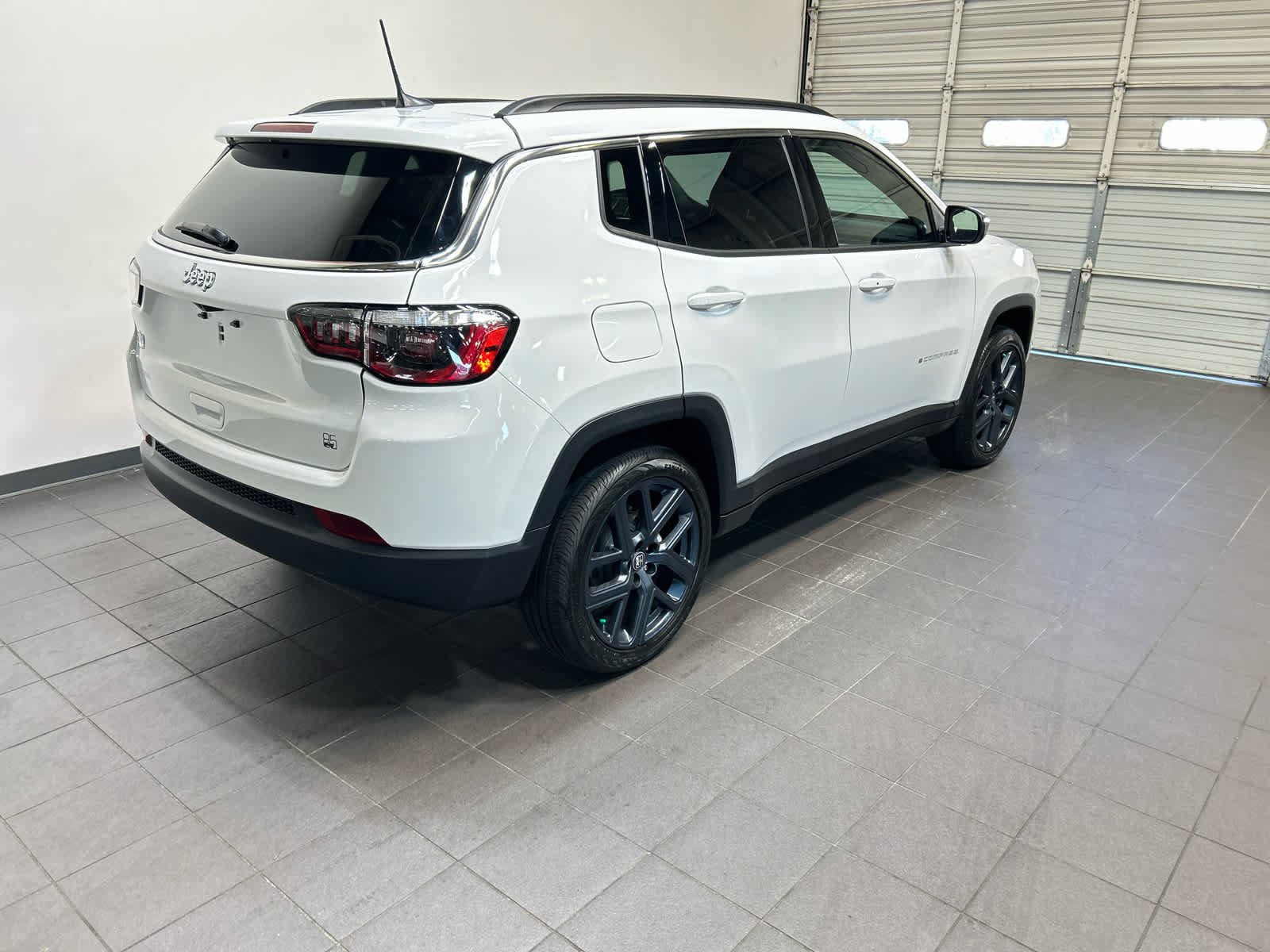 New 2026 Jeep Compass Latitude AWD/4WD image 3