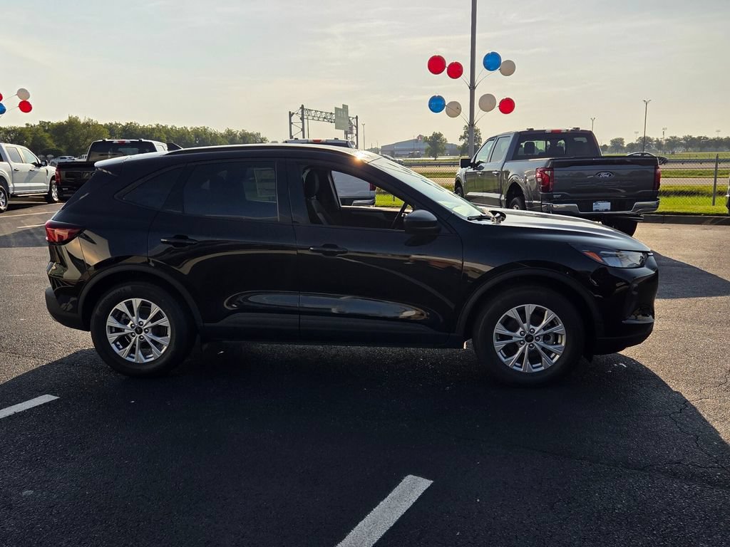 New 2026 Ford Escape Active w/ Tech Pack #1 FWD image 13
