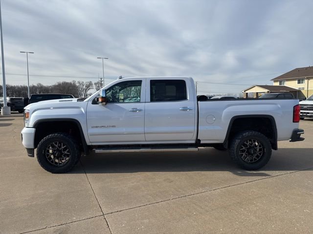 Used 2019 GMC Sierra 2500 Denali w/ Duramax Plus Package image 6