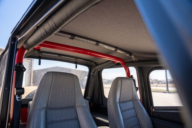 Used 1993 Jeep Wrangler S image 33