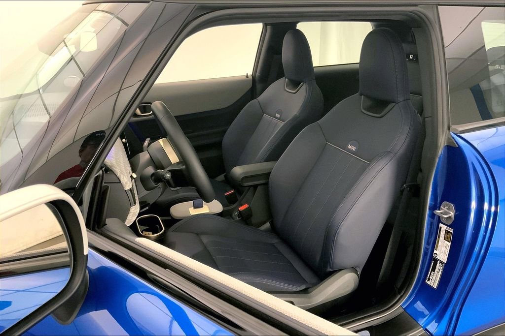 Certified 2025 MINI Cooper S image 13