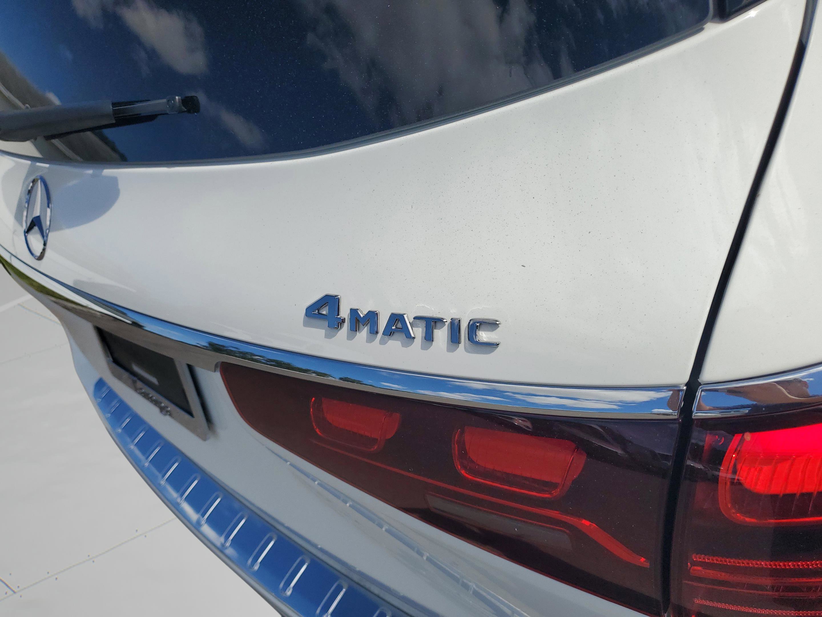 New 2026 Mercedes-Benz GLS 580 4MATIC image 28