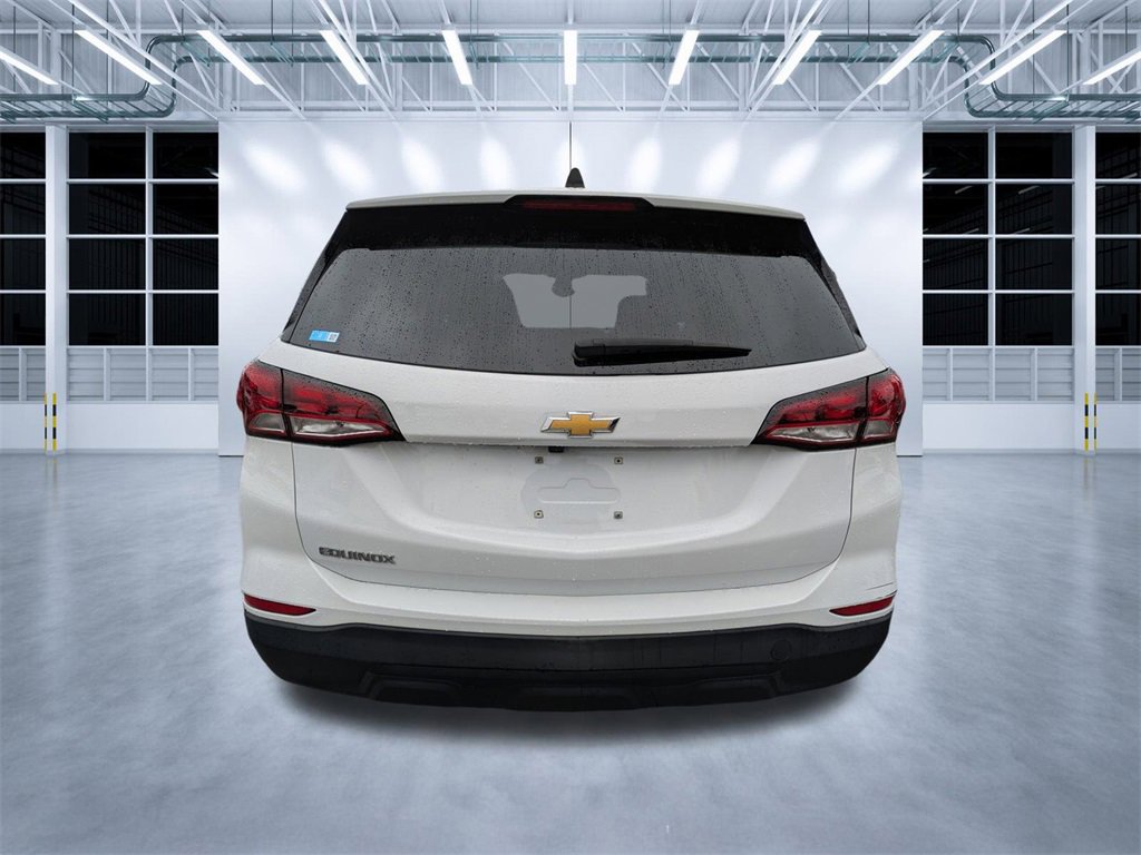 Used 2023 Chevrolet Equinox LS w/ LS Convenience Package image 5